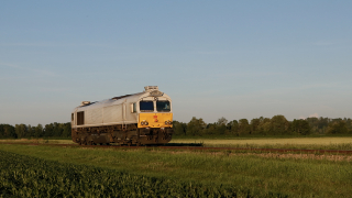 DB Cargo 077 004 isolata di ritorno da Burghausen