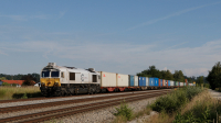 DB Cargo Class 77 017 con Wacker-Shuttle a Tüßling
