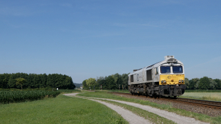 Class 66 441 isolata verso Mühldorf