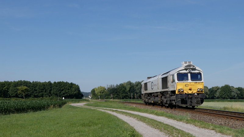 Class 66 441 isolata verso Mühldorf